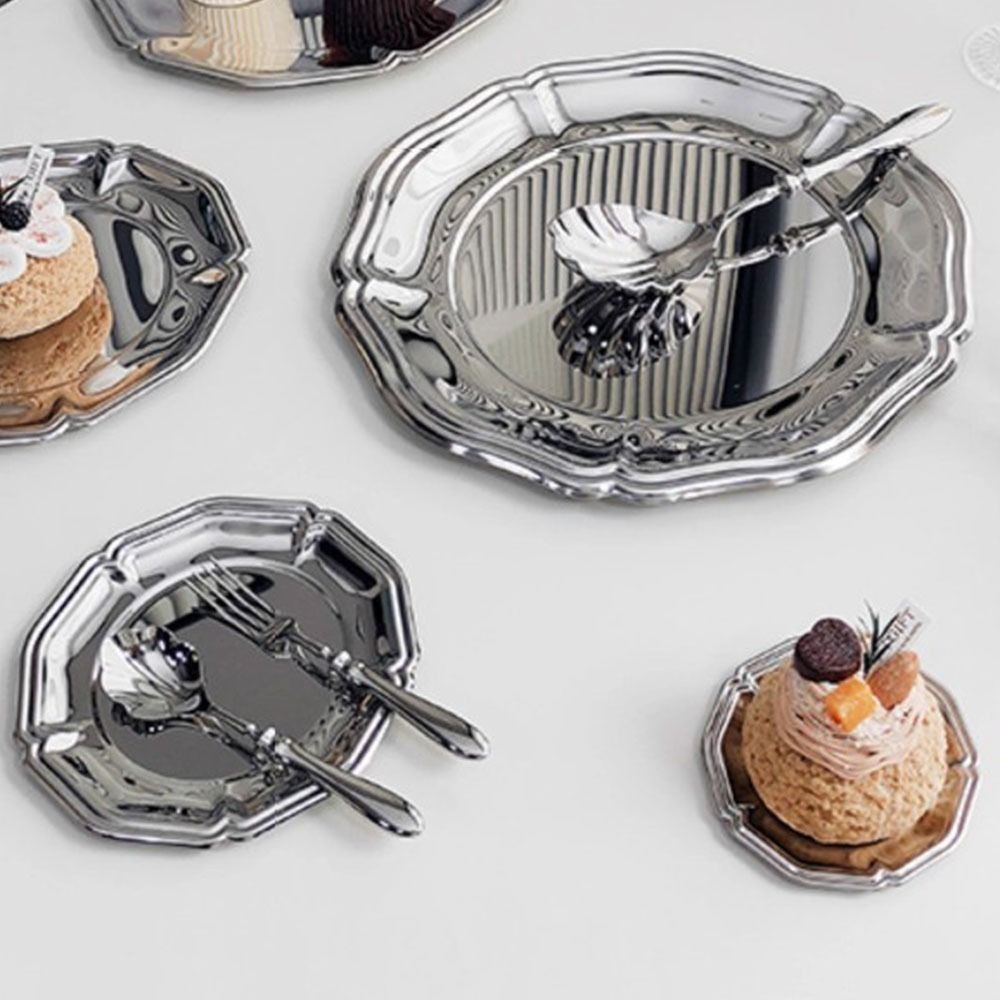 Food Snacks In Japan - Modernes Serviertablett aus Edelstahl mit Spiegelfinish,